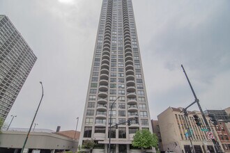 Building Photo - 2020 N Lincoln Park W