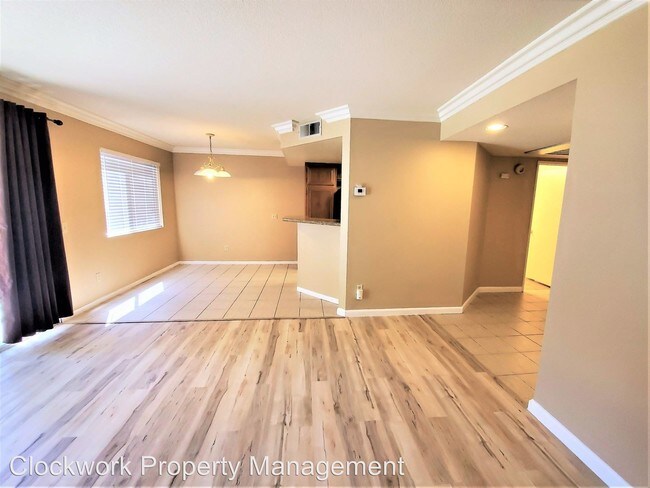 Building Photo - 2612 Avenida Del Vista