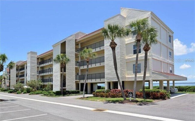 Foto del edificio - 4800 Gulf of Mexico Dr