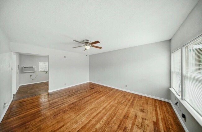 Foto del edificio - 435 Avondale Ave