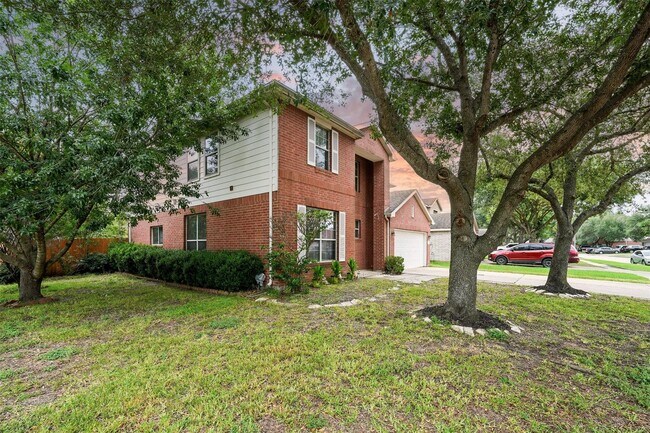 Foto del edificio - 21550 Elm Hurst Ln