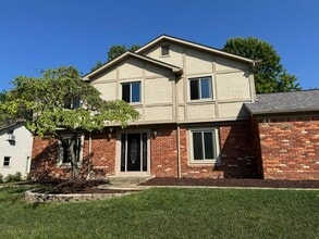 Building Photo - 2128 Stowbridge Rd