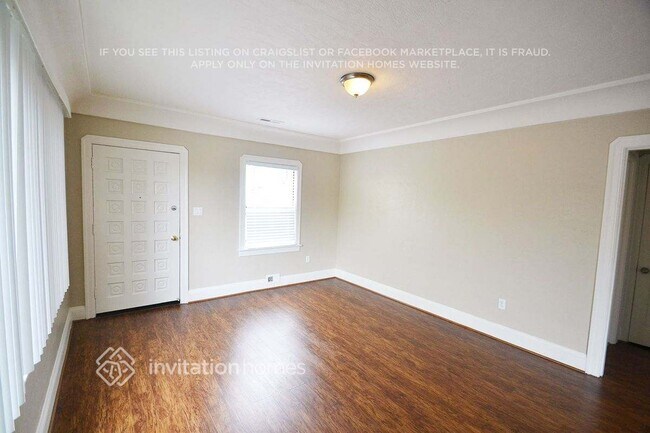Building Photo - 1440 Beach St
