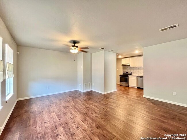 Foto del edificio - 343 Burwood Ln