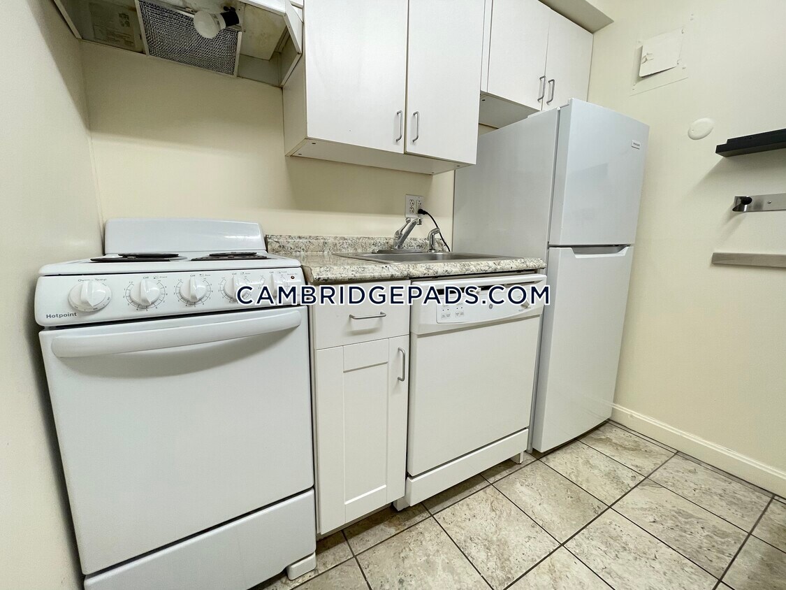Foto principal - 77 Trowbridge St