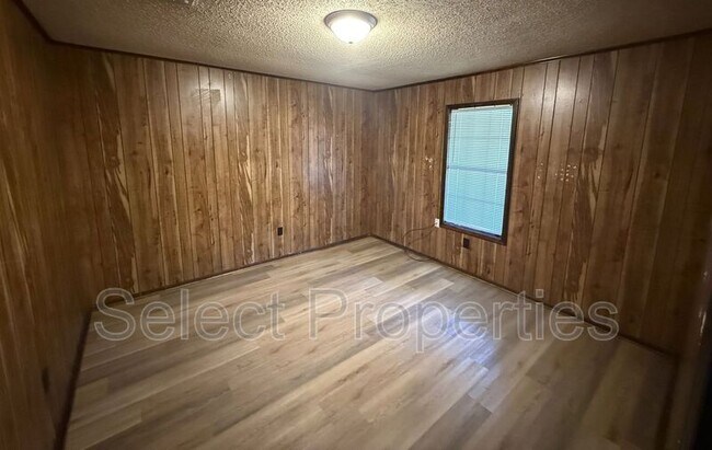 Foto del edificio - 352 N Allis St