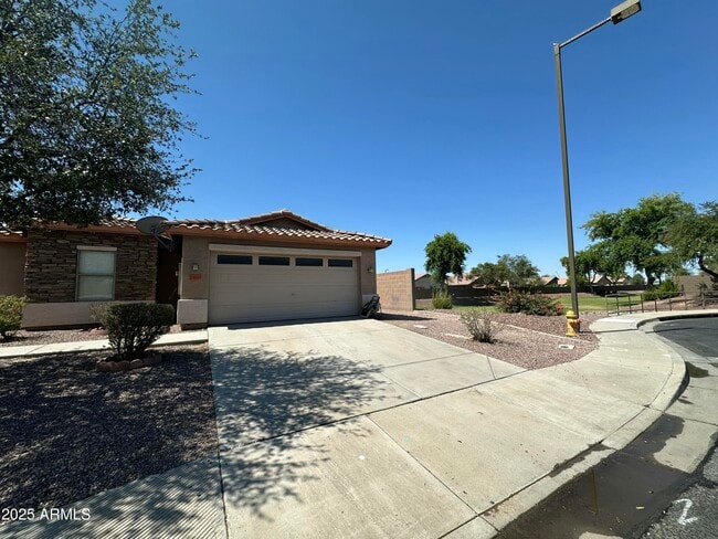 Building Photo - 25055 W Dove Trail