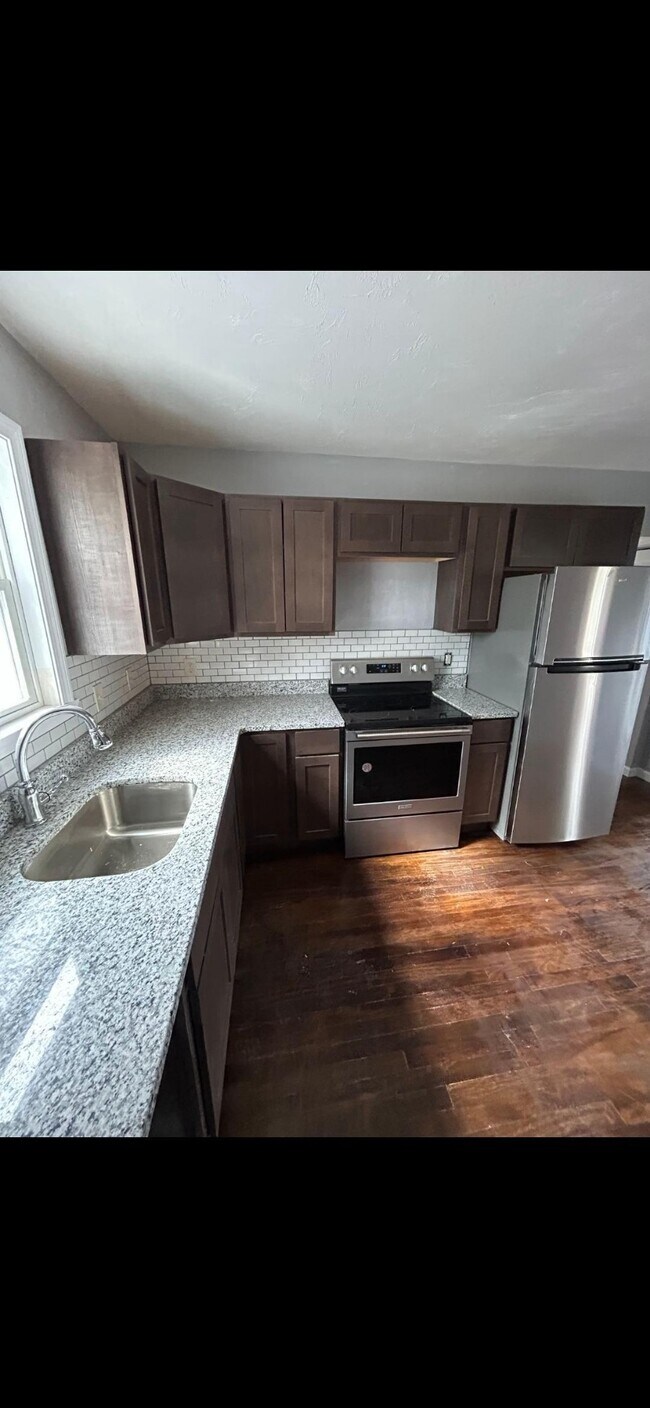 Kitchen - 3 Morris St