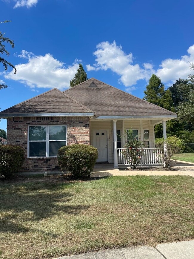 Building Photo - 9245 Cedar Ct