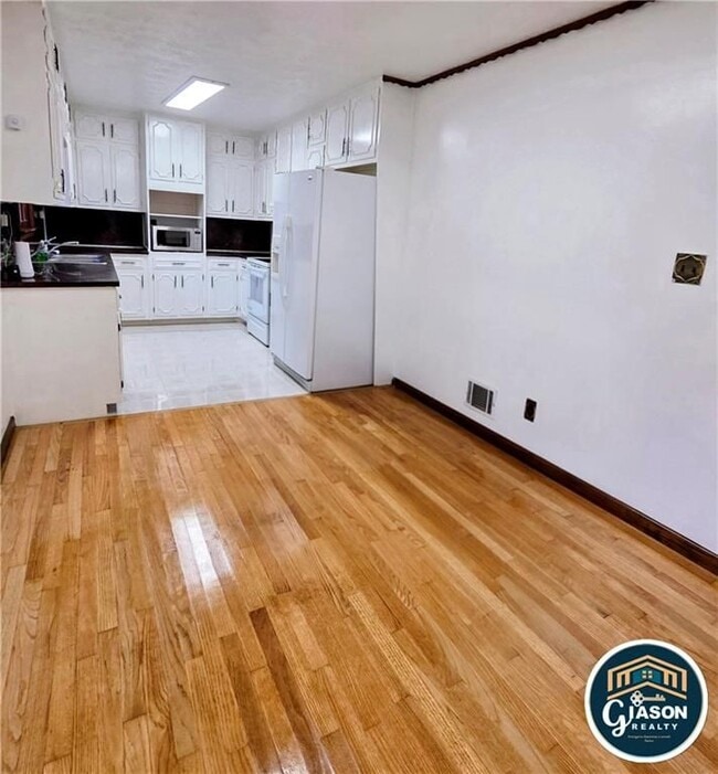 Building Photo - 6185 Old Monticello St SE