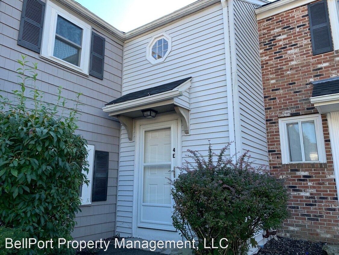 Primary Photo - 2 br, 1.5 bath House - 22 Black Point Road...