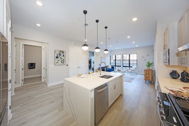 Open floorplans with lots of light - Mosaic South Orange