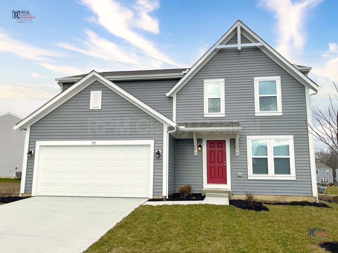 Primary Photo - Beautiful home is ready for you!