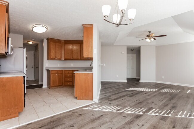 Foto del edificio - 634 Loch Lomond Cir