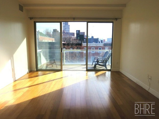 Fotografía del edificio - 383 Carlton Ave