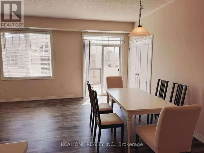 Building Photo - 275 Littlewood Dr