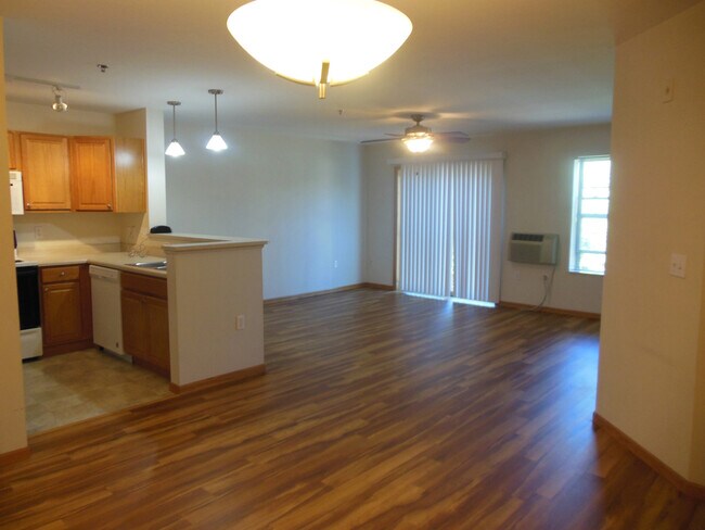 Foto del edificio - Washington Court Apartments