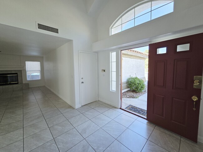 Foto del edificio - 9433 Valencia Canyon Dr