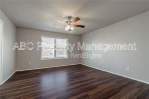 Foto del edificio - 1000 W Hickory St