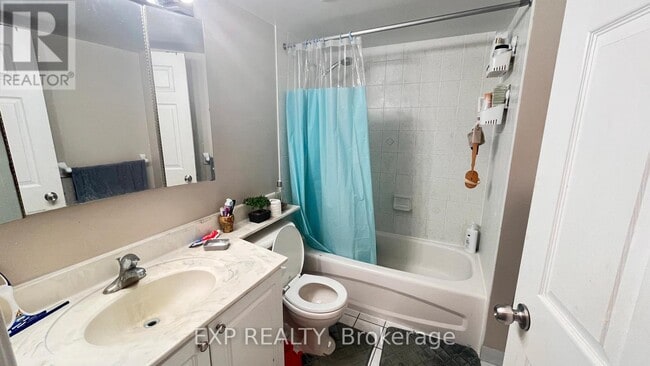 Building Photo - 26 Olive Ave