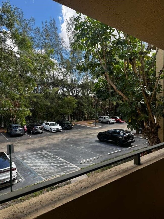 Foto del edificio - 9999 Summerbreeze Dr