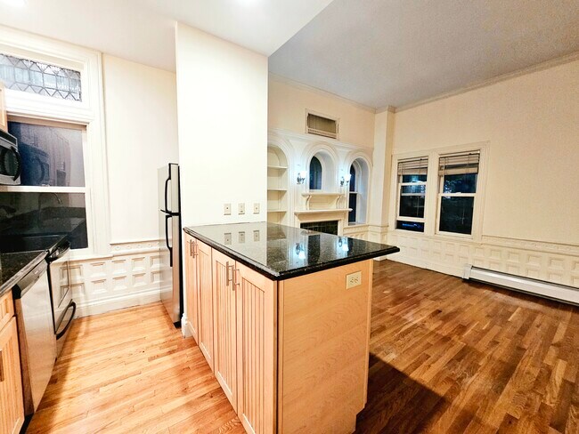 Foto del edificio - 197 Commonwealth Ave