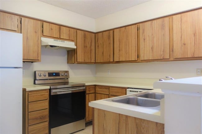 Building Photo - 12220 Bob White Dr