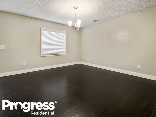 Foto del edificio - 10690 Eland St