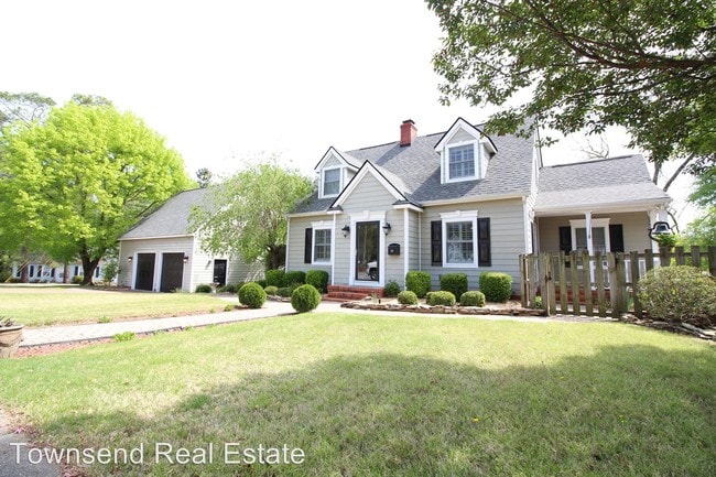 Building Photo - 212 Westmont Dr