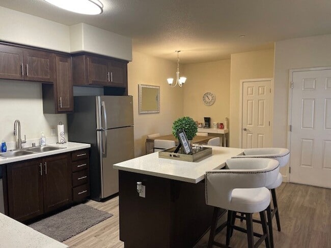 Building Photo - Luxe Ripon Apartments - RENT SPECIALS!!!