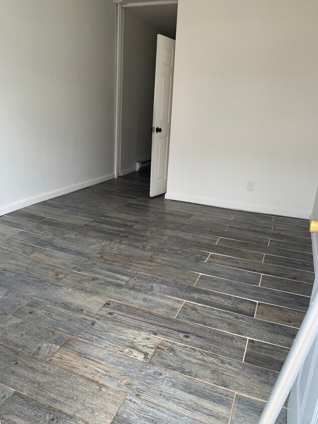 Living room - 506 N 2nd St