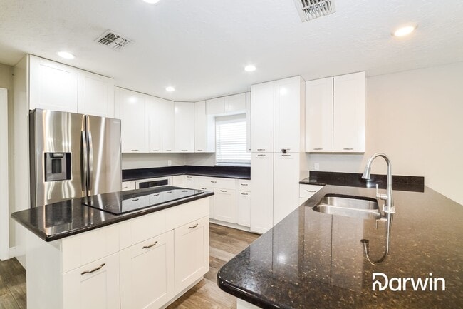 Building Photo - 10422 Jane Eyre Dr