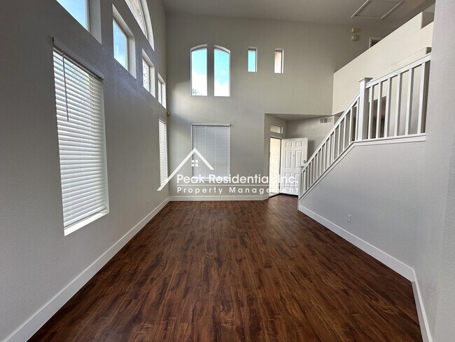 Building Photo - Island Home in Laguna West. Updated 4 bedroom