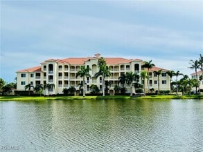 Building Photo - 20061 Sanibel View Cir