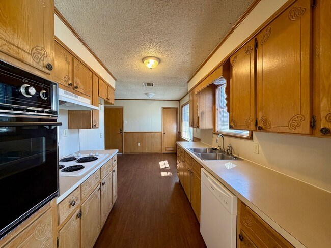 Foto del edificio - Single Family Home | Midway ISD