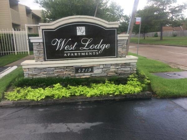 Foto principal - 4219 W Baker Rd