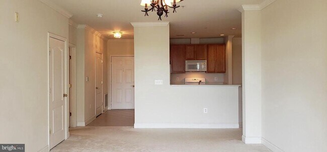Foto del edificio - 5800 Clipper Ln