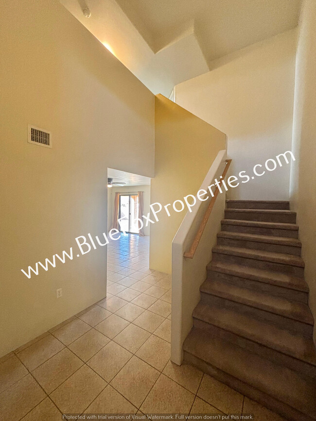 Foto del edificio - 3 Bedroom, 2.5 Bath Home in South Tucson