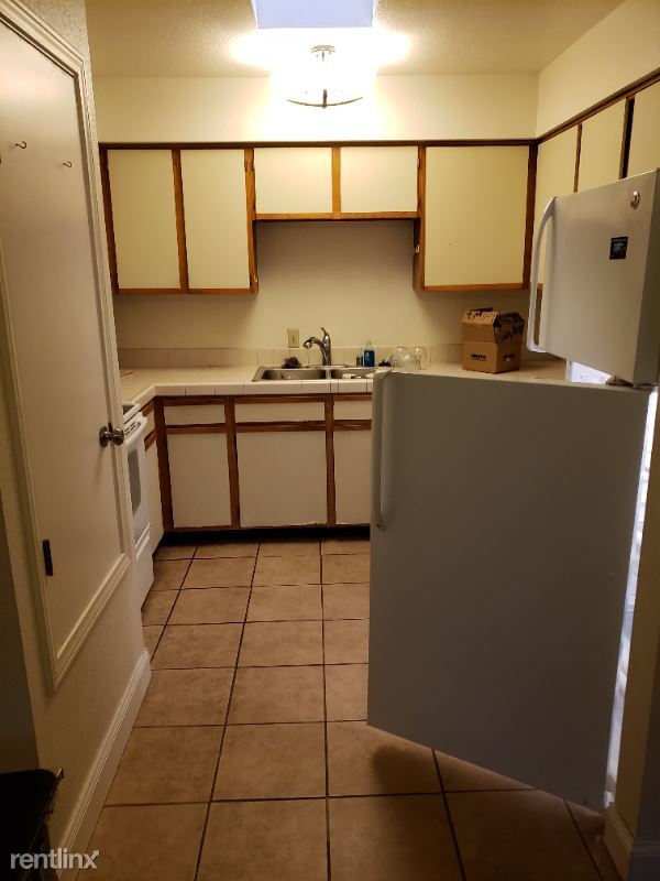 Building Photo - 2 br, 2 bath Condo - 1922 Las Palmas Lane ...