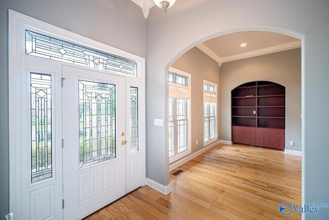 Building Photo - 26105 Apple Orchard Ln