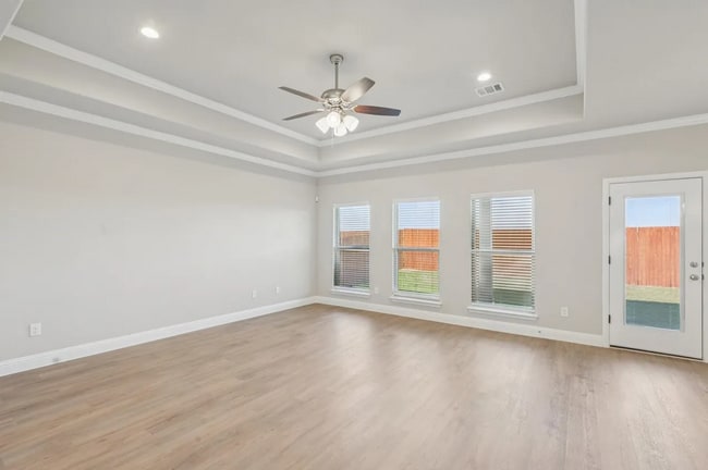 Building Photo - 1033 Nighthawk Trl