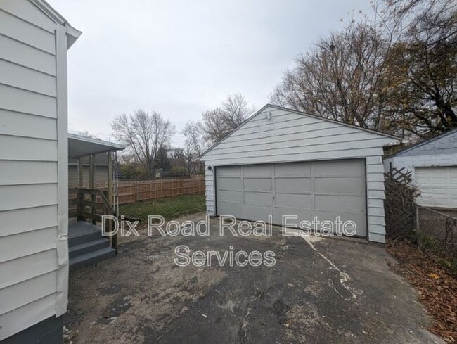 Building Photo - 1814 Sheffield St