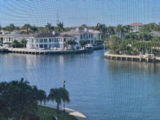 Building Photo - 2871 N Ocean Blvd