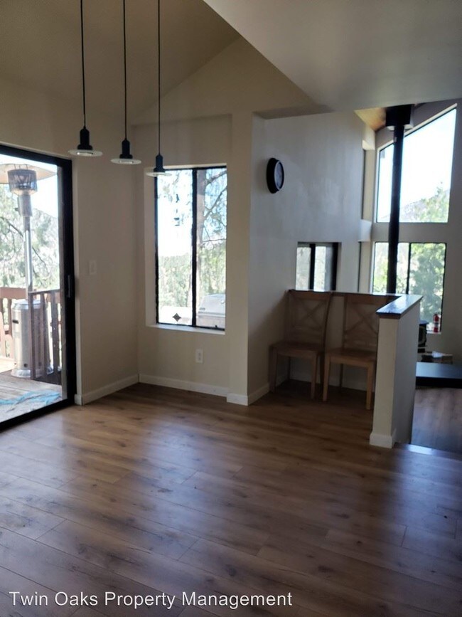 Building Photo - 3 br, 2.5 bath House - 14304 Mesa Way