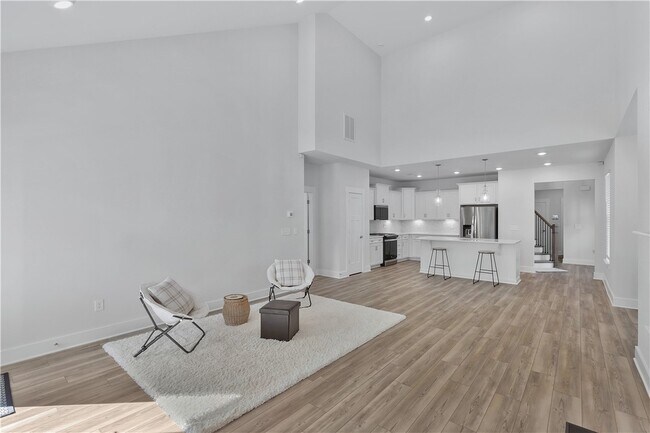 Foto del edificio - 323 Grange Vly Ln