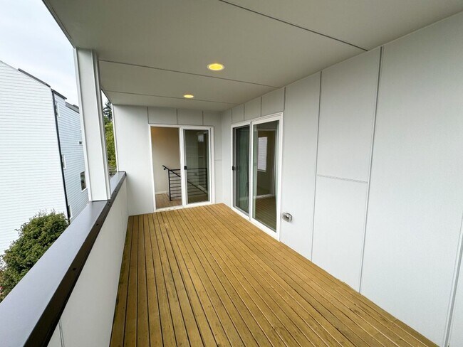 Foto del edificio - 3Bd/1.75Ba Seattle Townhouse