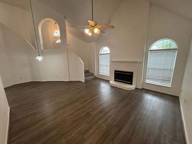Building Photo - 2100 Larkspur St