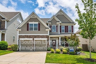 Building Photo - 9019 Inverness Bay Rd