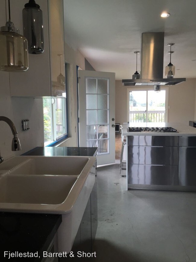 Foto del edificio - 3 br, 2 bath House - 5525 Roanoke Street