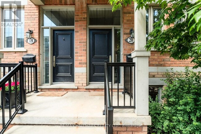 Photo du bâtiment - 20 Sargent Ln